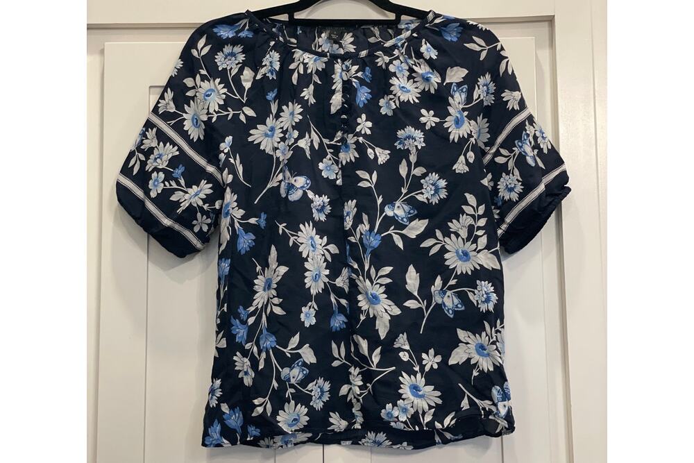Ann Taylor LOFT navy floral blouse SM